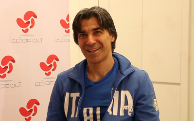 متاگپ | وحید شمسایی: قبلا فوتسالِ دنیا دیکتاتوری بود، الان دموکراسی/ هنوز از فوتسال و تیم ملی خداحافظی نکردم/ در برزیل به عنوان مهد دنیای فوتبال عزمی شکل گرفت که رکورد وحید شمسایی رو بزنن/ با احترام ولی بازیکنان فعلی انگشت کوچیکه حیدریان هم نمی‌شن 