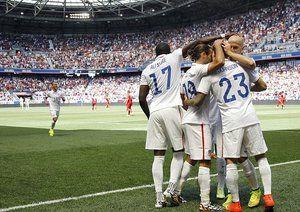 ایالات متحده امریکا|جشن بازیکنان ایالات متحده آمریکا بعد از پیروزی مفابل ترکیه