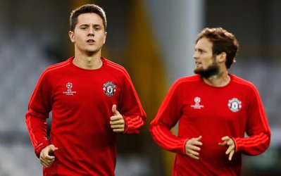 بارسلونا برای جذب هِررا و بلیند با منچستر مذاکره می کند