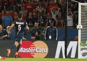 لوئیس سوارز|پاریس سن ژرمن 1 - 3 بارسلونا / لیگ قهرمانان