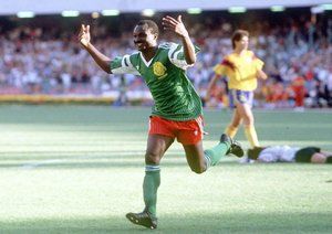 جام جهانی 1990|مرحله ی دوم جام جهانی 1990 ایتالیا، ناپل، ایتالیا، 23 ژوئن 1990، کامرون 2 – کلمبیا 1. راجر میلا پس از زدن گل دوم و رساندن تیم خود به یک چهارم نهایی به شادی می پردازد.