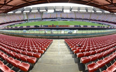 شکایت ناپولی از یک موزیسین به خاطر صدمه زدن به ورزشگاه