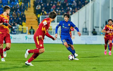 واکنش آزمون به خبر پیشنهاد تیم های بزرگ اروپایی: مرا با دایی مقایسه کنید نه تورس و گریزمان