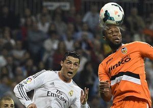 سیدو کیتا - رونالدو|پرواز کیتا برای جلوگیری از رسیدن توپ به رونالدو