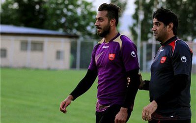 مکانی: دوست ندارم در رسانه‌ها برای رقیبم کری‌ بخوانم