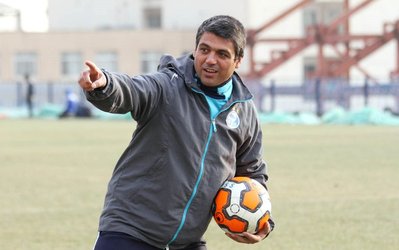 ستار همدانی: استقلال برای دیدار با پرسپولیس آماده است