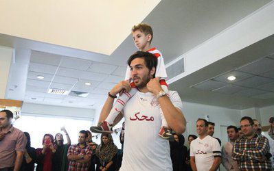 علیرضا حقیقی به دیدار کودکان محک می‌رود