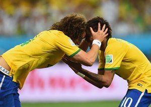 نیمار - دیوید لوئیز|عکس العمل جالب نیمار و دیوید لوئیز بعد از ، از دست دادن موقعیت گلزنی.