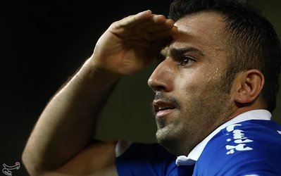 پرسپولیس مانع از رفتن مهاجم استقلال به فولاد می شود؟ / مذاکره شبانه پرسپولیسی‌ها برای جذب مهاجم استقلال