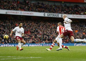 تئو ولكات|آرسنال 5 - 0 آستون ویلا / لیگ جزیره