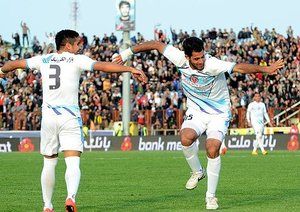 شادی بازیکنان ملوان|ملوان انزلی 1 - 1 استقلال تهران / لیگ برتر