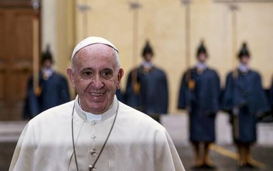 واکنش واتیکان به فساد در فیفا: دیگر به ما کمک مالی نکنید