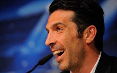 اسطوره یووه هم به جمع حامیان ایکر پیوست / بوفون: نسبت به کاسیاس ناحقی شده است