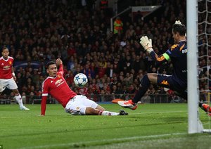 کریس اسمالینگ|منچستر یونایتد 2 - 1 وولفسبورگ / لیگ قهرمانان