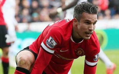 تردید در حضور فان‌پرسی مقابل چلسی