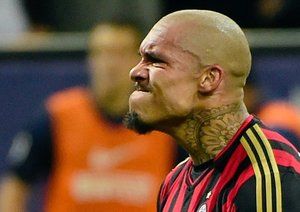 نایجل دی یانگ|شادی جالب دی یانگ بعد از باز کردن دروازه اینتر میلان