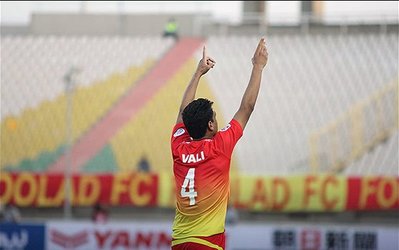 فولاد؛ کم فروغ در نقل و انتقالات، امیدوار به ادامه درخشش با یک خارجی