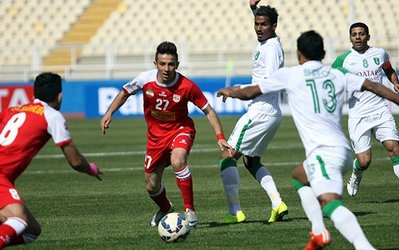 نقل و انتقالات | احمدزاده در پرسپولیس ماندنی شد