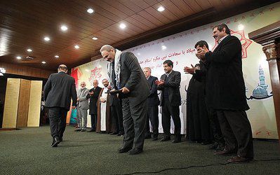 طوفان جواد خیابانی؛ پرده برداری از روابط مافیایی/ عقده ای ها به علیفر حمله می کنند