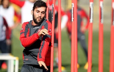 حاشیه روز | کارت بازی پیام صادقیان تعلیق می‌شود؟