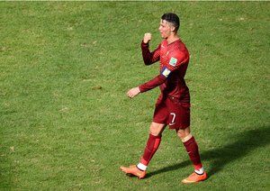 کریستیانو رونالدو|عکس العمل کریستیانو رونالدو در بازی مقابل تیم ملی غنا.