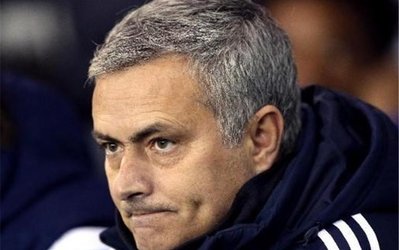 مورینیو: سکوت کرده‌ام تا دوباره به دردسر نیفتم / از ما بعید است که در صداقت مردم شک کنیم