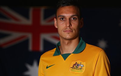 سینزبوری: اجازه نفس کشیدن به اماراتی ها نخواهیم داد