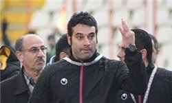 نظر محمدی: پرسپولیس را در محوطه جریمه‌اش حبس کردیم/مقصر باخت من هستم