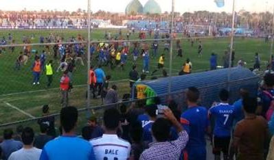 اتفاق روز | کتک خوردن داوران از هواداران فوتبال درعراق