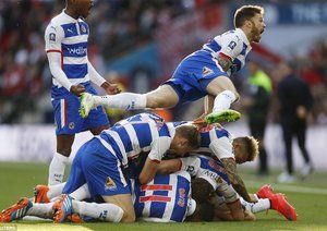 شادی بازیکنان ردینگ|ریدینگ 1 - 2 آرسنال / جام حذفی