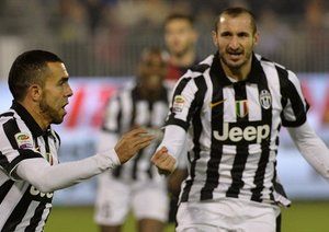 کارلوس توز - جورجیو کیه لینی|کالیاری 1 - 3 یوونتوس / سری آ