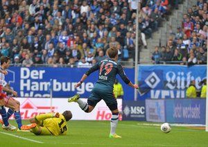 ˣماریو گُتزه|دو گل از چهار گل بایرن را گوتزه به ثمر رساند.