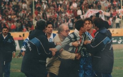 تونل زمان | سالروز مشت برومند به صورت پایان رافت در جنجالی‌ترین دربی تاریخ!