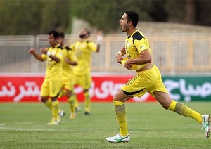 شادمانی بازیکن نفت