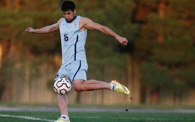 مصدومیت بیک‌زاده در اردوی پرتغال / مدافع استقلال غایب آبی‌پوشان در اهواز