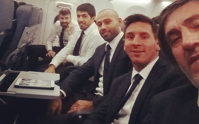 سلفی مسی و رفقا در هواپیما