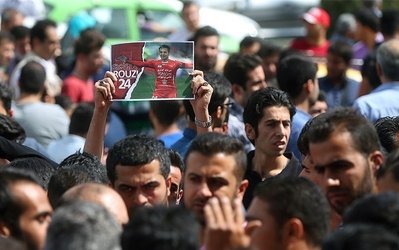 خراب شدن دیوار آرامگاه به روی مردم و احتمال بازگشت زودهنگام بازیکنان به تهران