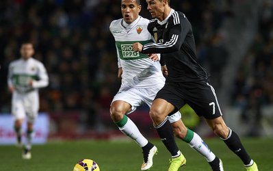 رونالدو با 290 گل به رکورد سانتیلانا رسید