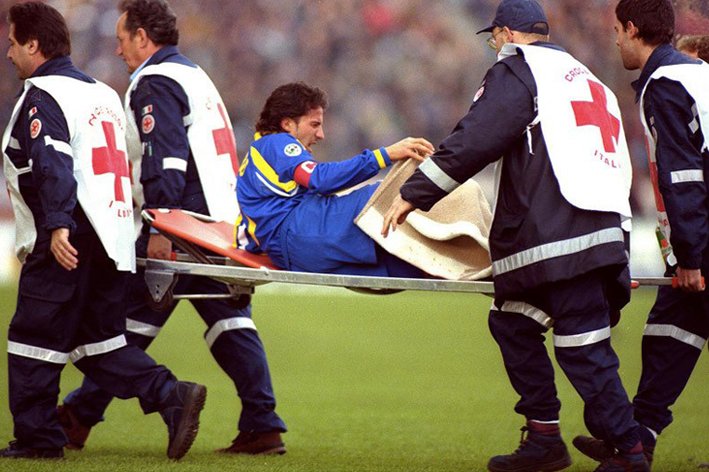 Alessandro Del Piero (Injury) #2.jpg