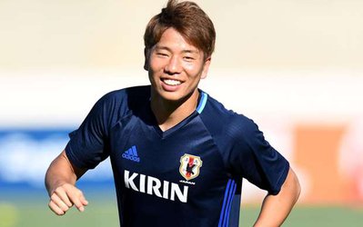 تاکوما آسانو به دلیل نداشتن ویزای کاری نمی تواند در آرسنال بازی کند