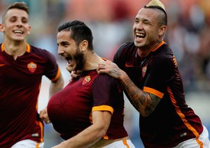 کونستانتینوس مانولاس