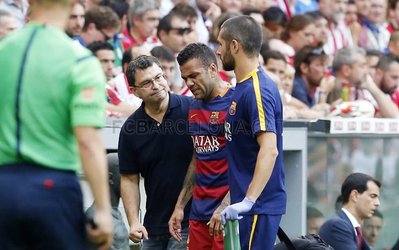 آلوس غایب یک ماه آینده بارسلونا