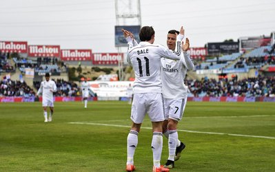 عکس روز | استفاده از تابلوهای تعویض سنتی در دیدار رئال مادرید