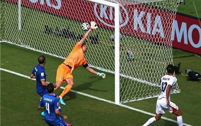 کاستاریکا ۱ - ایتالیا ۰ / امید انگلیسی‌ها بر باد رفت