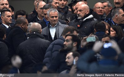 ژوزه مورینیو شایعات حضورش در منچستر را رد کرد