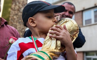 روزی که فوتبال به مبارزه با سرطان رفت