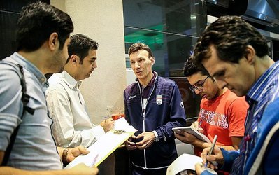 آقاجانیان: استارت جوان‌گرایی در تیم ملی خورده است