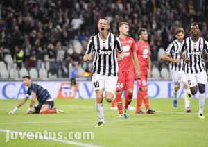 یوونتوس 4-0 کاتانیا / هفته ی دهم