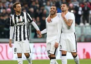 شادی بازیکنان یووه