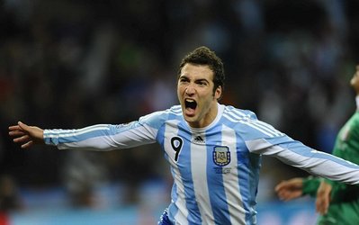 گونزالو ایگواین: قهرمانی در سوپرکاپِ ایتالیا تشنگیِ ناپولی را برطرف نخواهد کرد